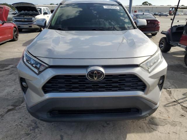 Photo 5 from auction – 2020 TOYOTA RAV4 XLE with VIN 2T3W1RFV1LC048896