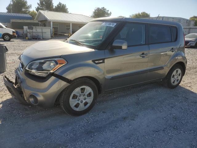 KIA SOUL 2013 with VIN KNDJT2A56D7636372 - Photo from auction