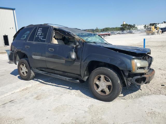 Photo 4 from auction – 2005 CHEVROLET TRAILBLAZE with VIN 1GNDS13S552220848
