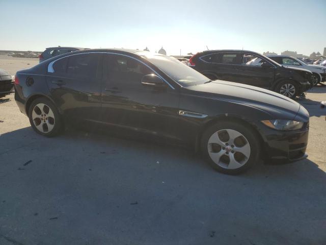 Фото 4 с аукциона – 2017 JAGUAR XE с VIN SAJAR4BG6HA966548
