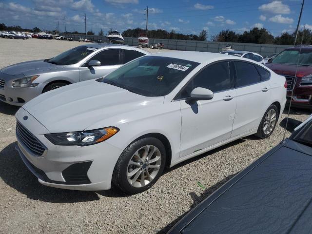 FORD FUSION SE 2019 with VIN 3FA6P0LU1KR152236 - Photo from auction
