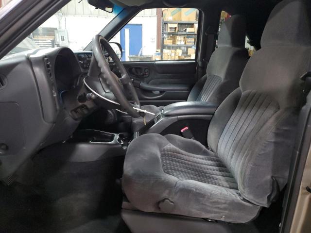 Photo 7 from auction – 2001 CHEVROLET BLAZER with VIN 1GNCT18W71K166824