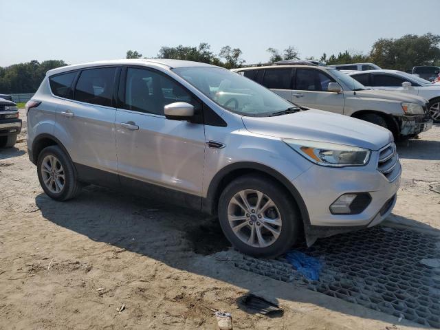 Photo 4 from auction – 2017 FORD ESCAPE SE with VIN 1FMCU0GDXHUB64723
