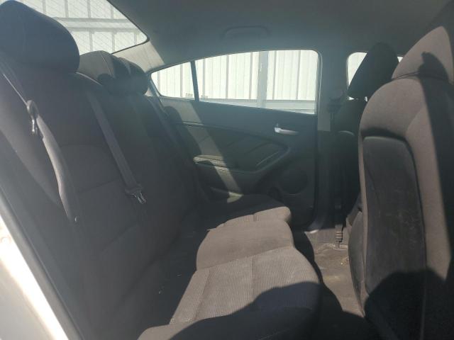 Photo 10 from auction – 2018 KIA FORTE LX with VIN 3KPFK4A70JE176157