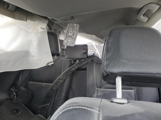 Photo 10 from auction – 2017 TOYOTA RAV4 LIMIT with VIN 2T3DFREV1HW676683