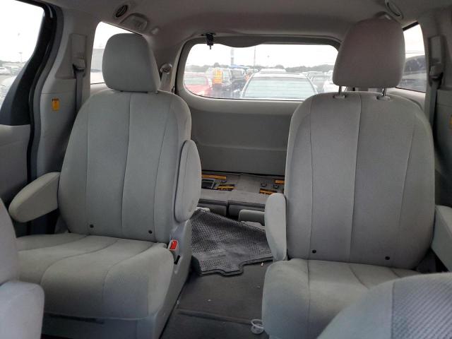 Photo 10 from auction – 2011 TOYOTA SIENNA with VIN 5TDZK3DC3BS099985