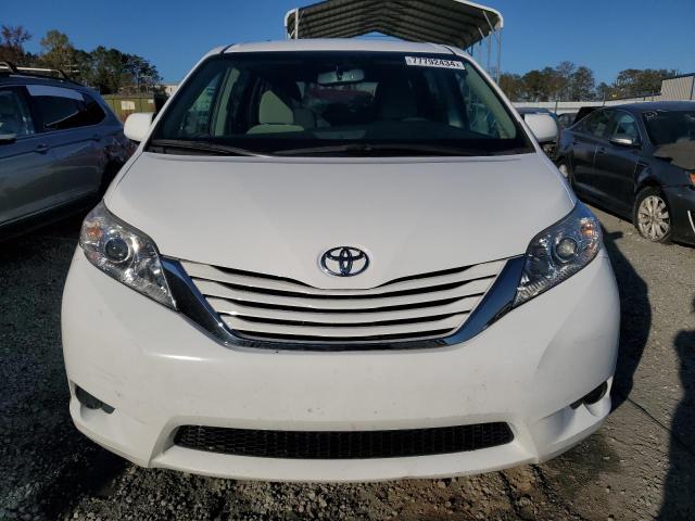 Photo 5 from auction – 2017 TOYOTA SIENNA LE with VIN 5TDKZ3DC4HS854809