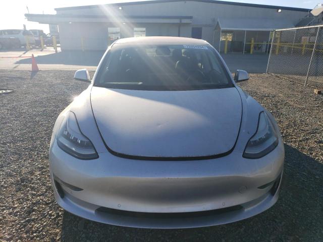 Photo 5 from auction – 2018 TESLA MODEL 3 with VIN 5YJ3E1EA4JF019160