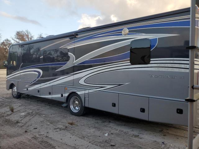 Photo 3 from auction – 2018 FORD F53 with VIN 1F66F5DY3J0A01735