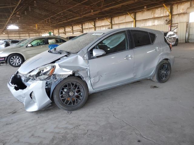 TOYOTA PRIUS C 2015 with VIN JTDKDTB31F1096620 - Photo from auction