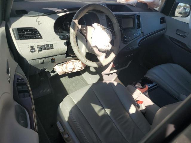 Photo 8 from auction – 2014 TOYOTA SIENNA XLE with VIN 5TDYK3DC1ES442017