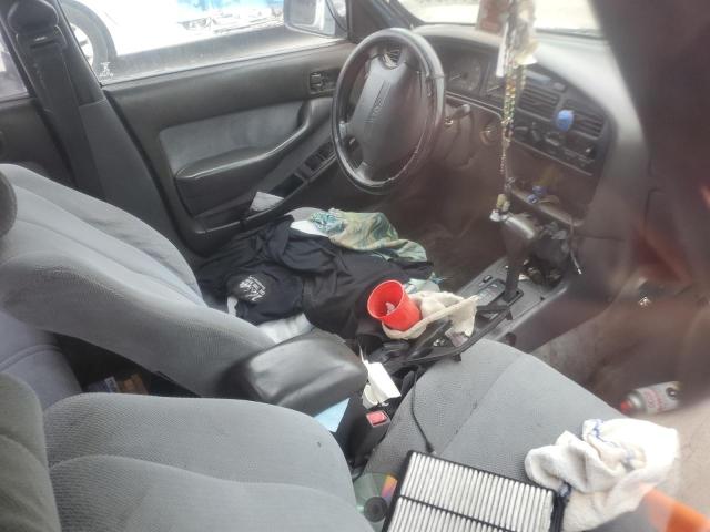 Photo 8 from auction – 1995 TOYOTA CAMRY LE with VIN 4T1SK12E1SU884135