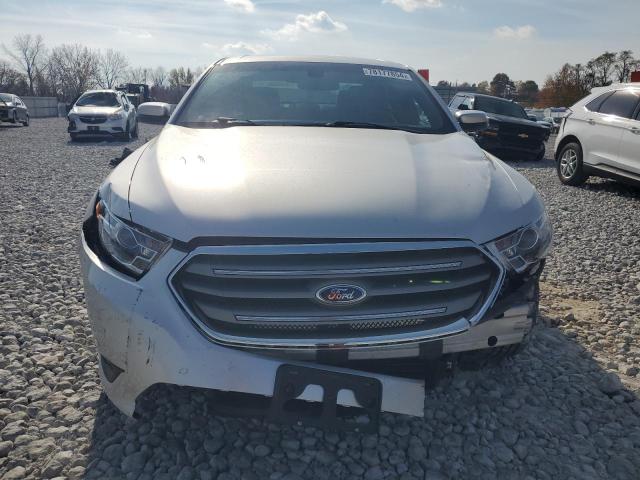 Photo 5 from auction – 2015 FORD TAURUS SEL with VIN 1FAHP2E8XFG131869