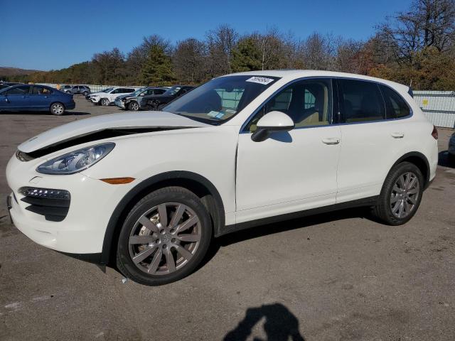 PORSCHE CAYENNE S 2012 with VIN WP1AB2A23CLA43646 - Photo from auction