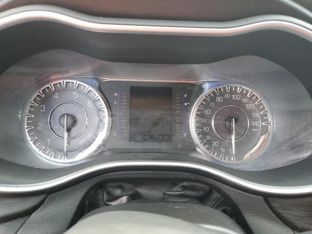 Photo 9 from auction – 2015 CHRYSLER 200 LIMITE with VIN 1C3CCCAB6FN610118