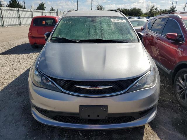 Photo 5 from auction – 2021 CHRYSLER VOYAGER LX with VIN 2C4RC1DG0MR523641