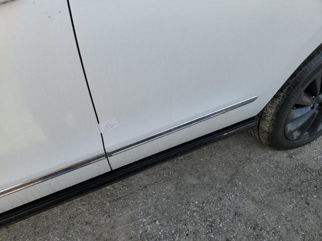 Photo 13 from auction – 2020 LINCOLN NAVIGATOR with VIN 5LMJJ2LT1LEL00178