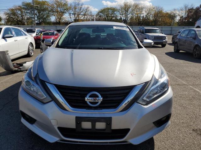 Photo 5 from auction – 2017 NISSAN ALTIMA 2.5 with VIN 1N4AL3AP2HC183572