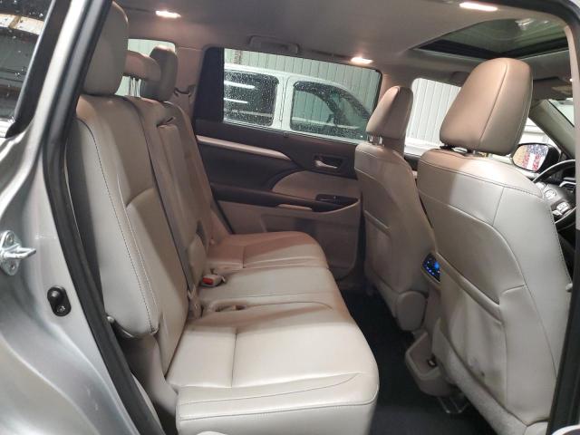 Photo 11 from auction – 2017 TOYOTA HIGHLANDER with VIN 5TDJZRFH0HS477368
