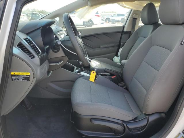 Photo 7 from auction – 2018 KIA FORTE LX with VIN 3KPFK4A74JE284796
