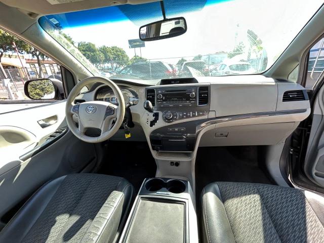 Photo 9 from auction – 2012 TOYOTA SIENNA SPO with VIN 5TDXK3DC2CS262232
