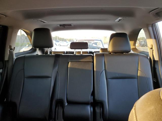 Photo 10 from auction – 2019 TOYOTA HIGHLANDER with VIN 5TDKZRFH5KS303629