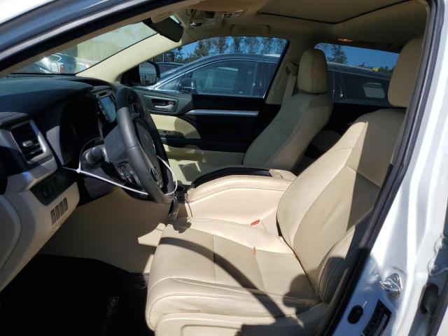 Photo 7 from auction – 2017 TOYOTA HIGHLANDER with VIN 5TDKZRFH5HS518131