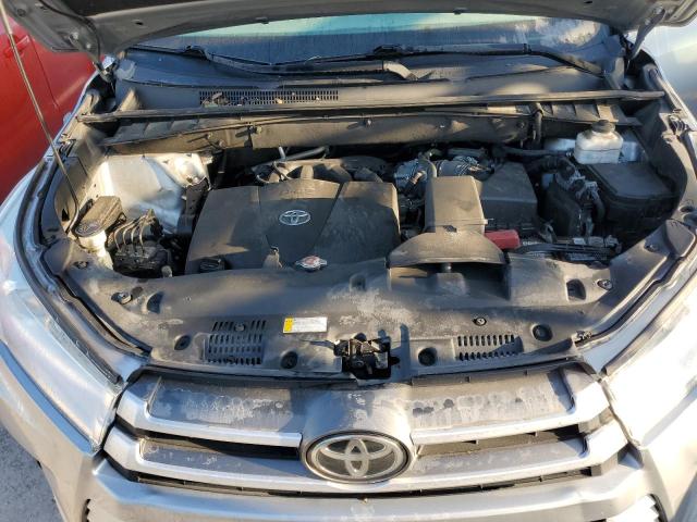 Photo 12 from auction – 2019 TOYOTA HIGHLANDER with VIN 5TDZZRFH8KS353357