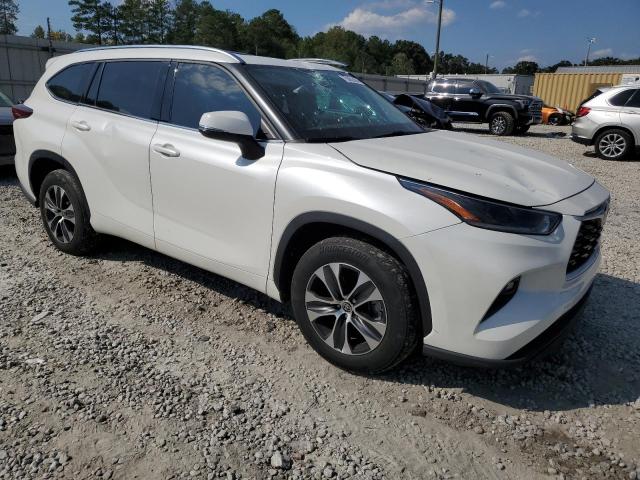 Photo 4 from auction – 2021 TOYOTA HIGHLANDER with VIN 5TDGZRAH2MS526288