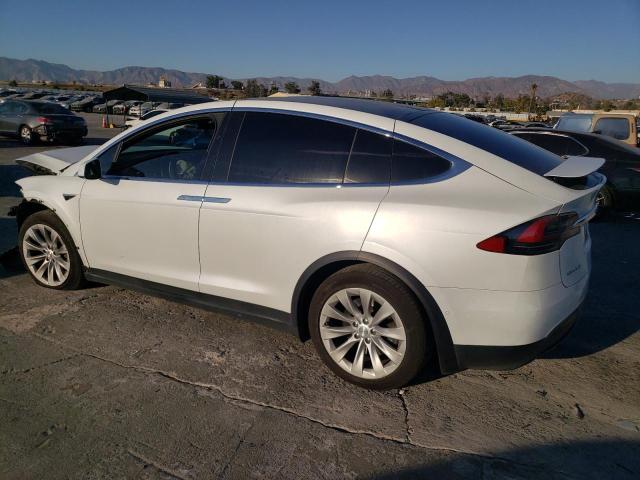 Photo 2 from auction – 2018 TESLA MODEL X with VIN 5YJXCAE26JF142412