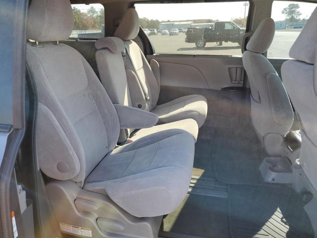 Photo 11 from auction – 2016 TOYOTA SIENNA LE with VIN 5TDKK3DC8GS718184