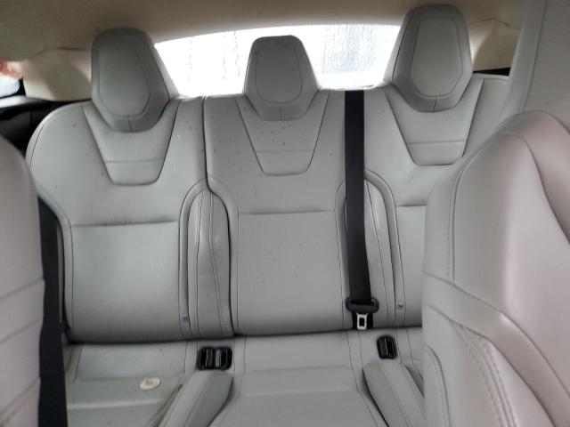 Photo 10 from auction – 2015 TESLA MODEL S 85 with VIN 5YJSA1H24FFP74179