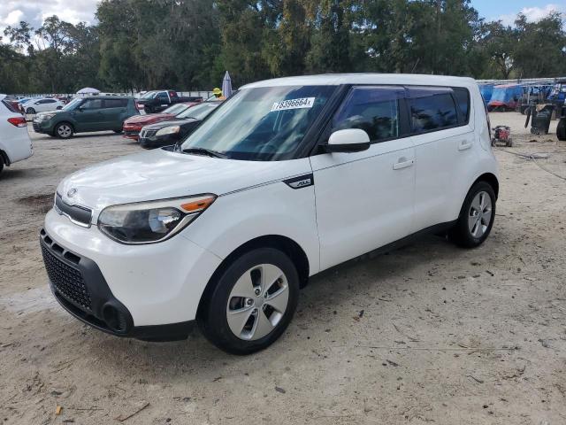 KIA SOUL 2015 with VIN KNDJN2A27F7216641 - Photo from auction