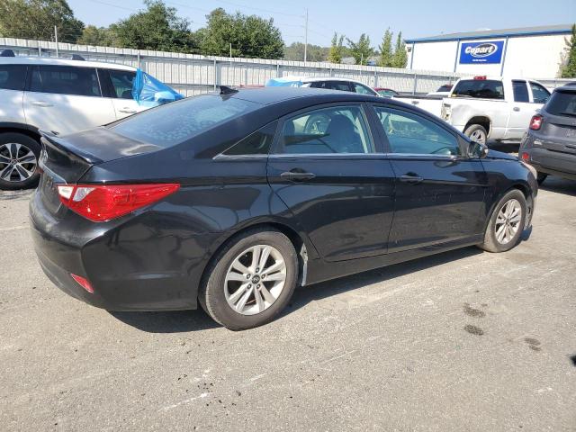 Photo 3 from auction – 2014 HYUNDAI SONATA GLS with VIN 5NPEB4AC7EH821266