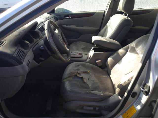 Photo 7 from auction – 2002 LEXUS ES 300 with VIN JTHBF30G725033362
