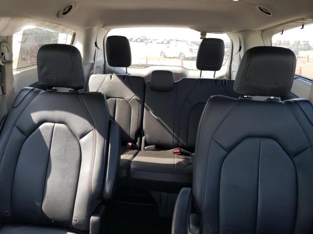 Photo 10 from auction – 2018 CHRYSLER PACIFICA T with VIN 2C4RC1BG4JR278714