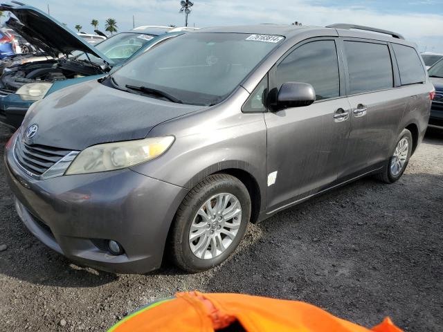 Photo 1 from auction – 2015 TOYOTA SIENNA XLE with VIN 5TDYK3DC4FS607883