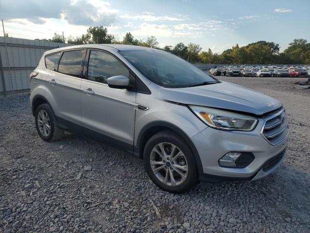 Photo 4 from auction – 2017 FORD ESCAPE SE with VIN 1FMCU9G96HUC52944