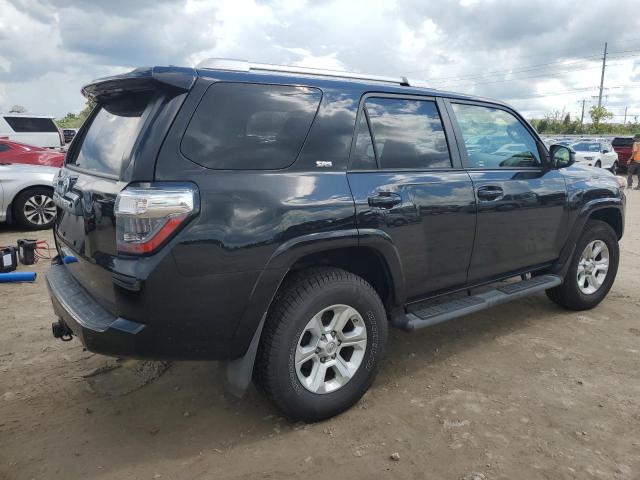 Photo 3 from auction – 2018 TOYOTA 4RUNNER SR with VIN JTEBU5JR5J5553394
