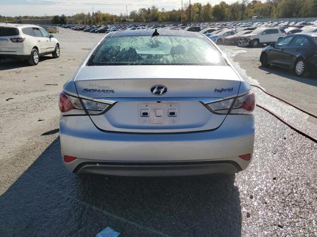 Photo 6 from auction – 2012 HYUNDAI SONATA HYB with VIN KMHEC4A46CA039465