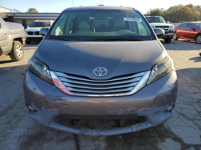 Photo 5 from auction – 2011 TOYOTA SIENNA XLE with VIN 5TDYK3DC3BS004689