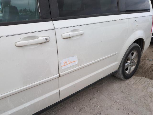 Photo 13 from auction – 2010 DODGE GRAND CARA with VIN 2D4RN3D15AR446801