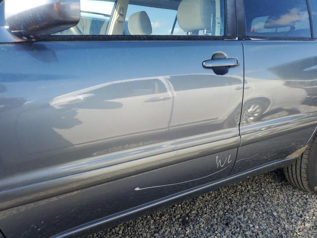 Photo 13 from auction – 2004 TOYOTA HIGHLANDER with VIN JTEGD21A640079620