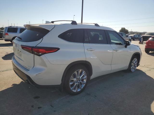 Photo 3 from auction – 2021 TOYOTA HIGHLANDER with VIN 5TDDZRBH6MS544777