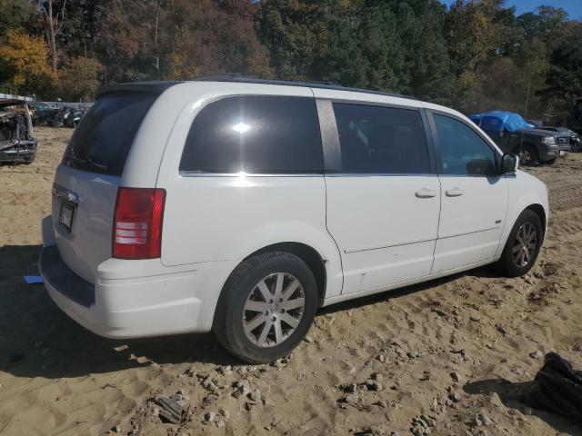 Photo 3 from auction – 2008 CHRYSLER TOWN & COU with VIN 2A8HR54P78R839392