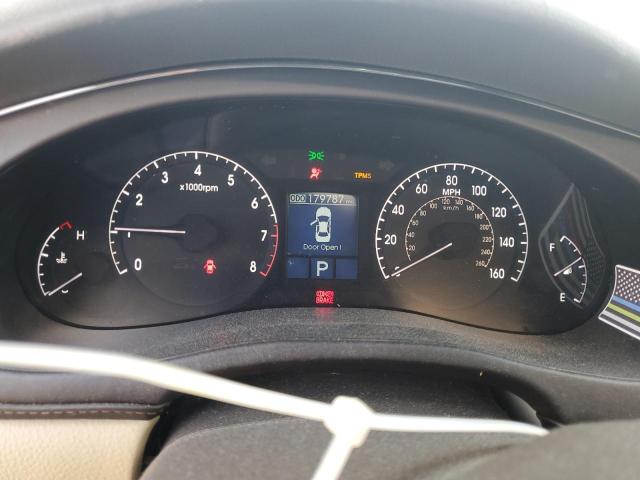 Photo 9 from auction – 2011 HYUNDAI GENESIS 4. with VIN KMHGC4DF7BU139819