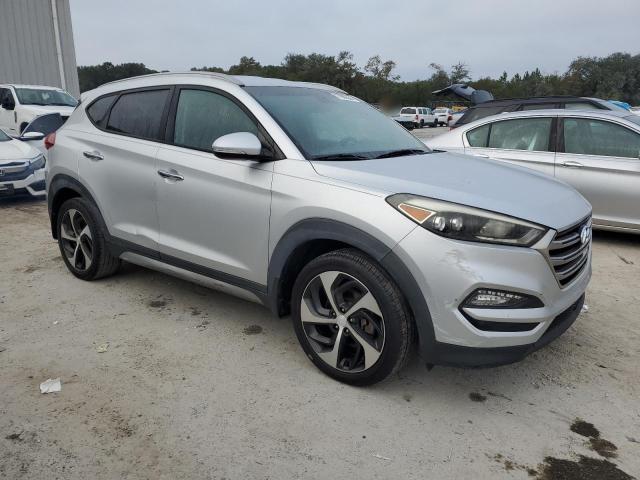 Photo 4 from auction – 2017 HYUNDAI TUCSON LIM with VIN KM8J33A28HU320504