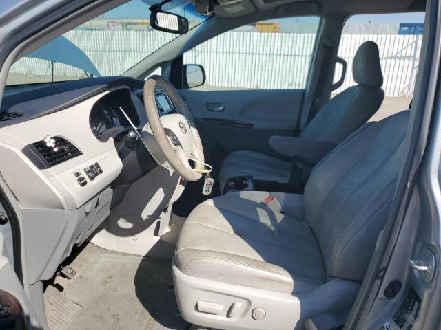 Photo 7 from auction – 2014 TOYOTA SIENNA XLE with VIN 5TDYK3DC4ES516952