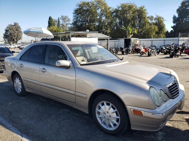 Photo 4 from auction – 2000 MERCEDES-BENZ E 320 4MAT with VIN WDBJF82G0YX029026