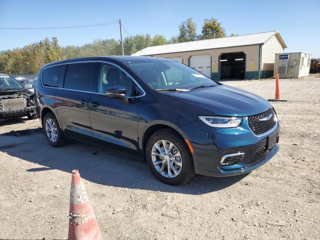 Photo 4 from auction – 2023 CHRYSLER PACIFICA T with VIN 2C4RC3BG0PR593613